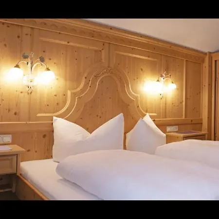 Hotel Sportapart Garni Mallaun 3*