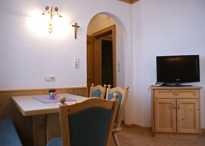 Sportapart Garni Mallaun 3* ゼー