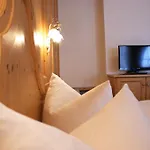 Sportapart Garni Mallaun Hotel See